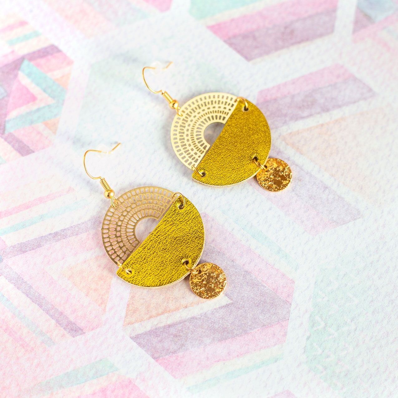 Orecchini Ronda in pelle chartreuse metallizzata