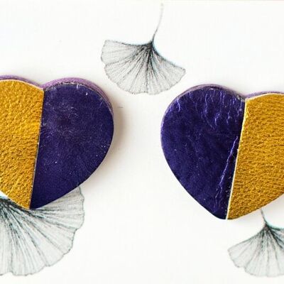 Pendientes de corazón en cuero metalizado morado y dorado