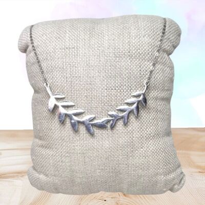 Collana con foglia d'alloro: elegante e simbolica 🍃