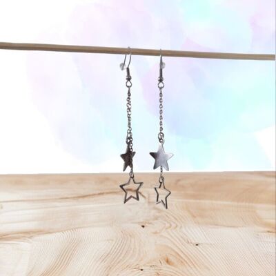 Pendientes de doble estrella: elegancia moderna