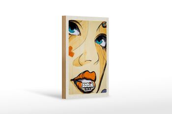 Panneau en bois voyage 12x18 cm Berlin Street Art femme qui pleure 1