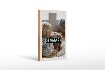Panneau en bois voyage 12x18 cm Danemark laine blanc gris crochet doux 1