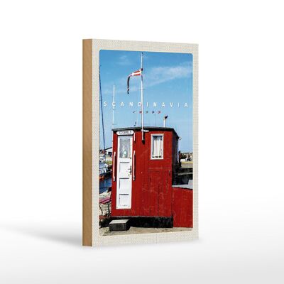 Holzschild Reise 12x18 cm Skandinavien Meer Stromly rotes Haus