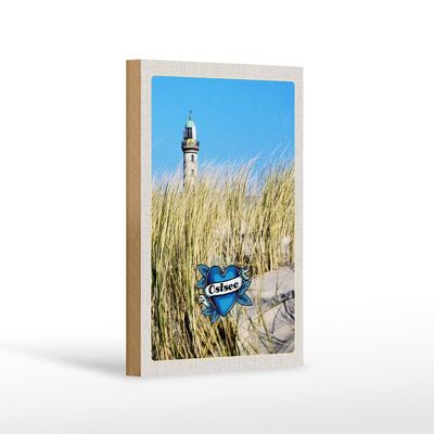 Cartello in legno da viaggio 12x18 cm Vacanza al faro di sabbia sulla spiaggia del Mar Baltico