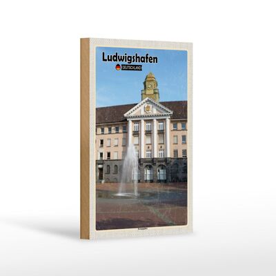 Cartello in legno città Ludwigshafen Fontana Europaplatz 12x18 cm