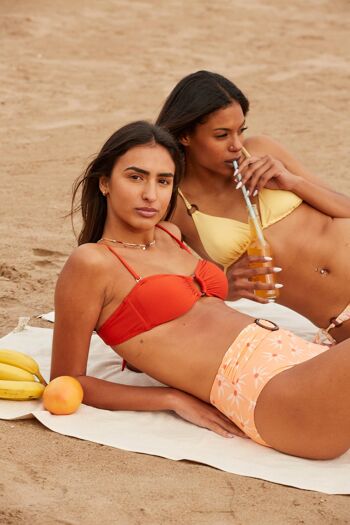 Braguita de bikini de canalé de cintura alta avec estampado de gerberas naranjas 3