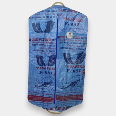 SUIT BAG | Environmentally friendly garment bag in darker blue