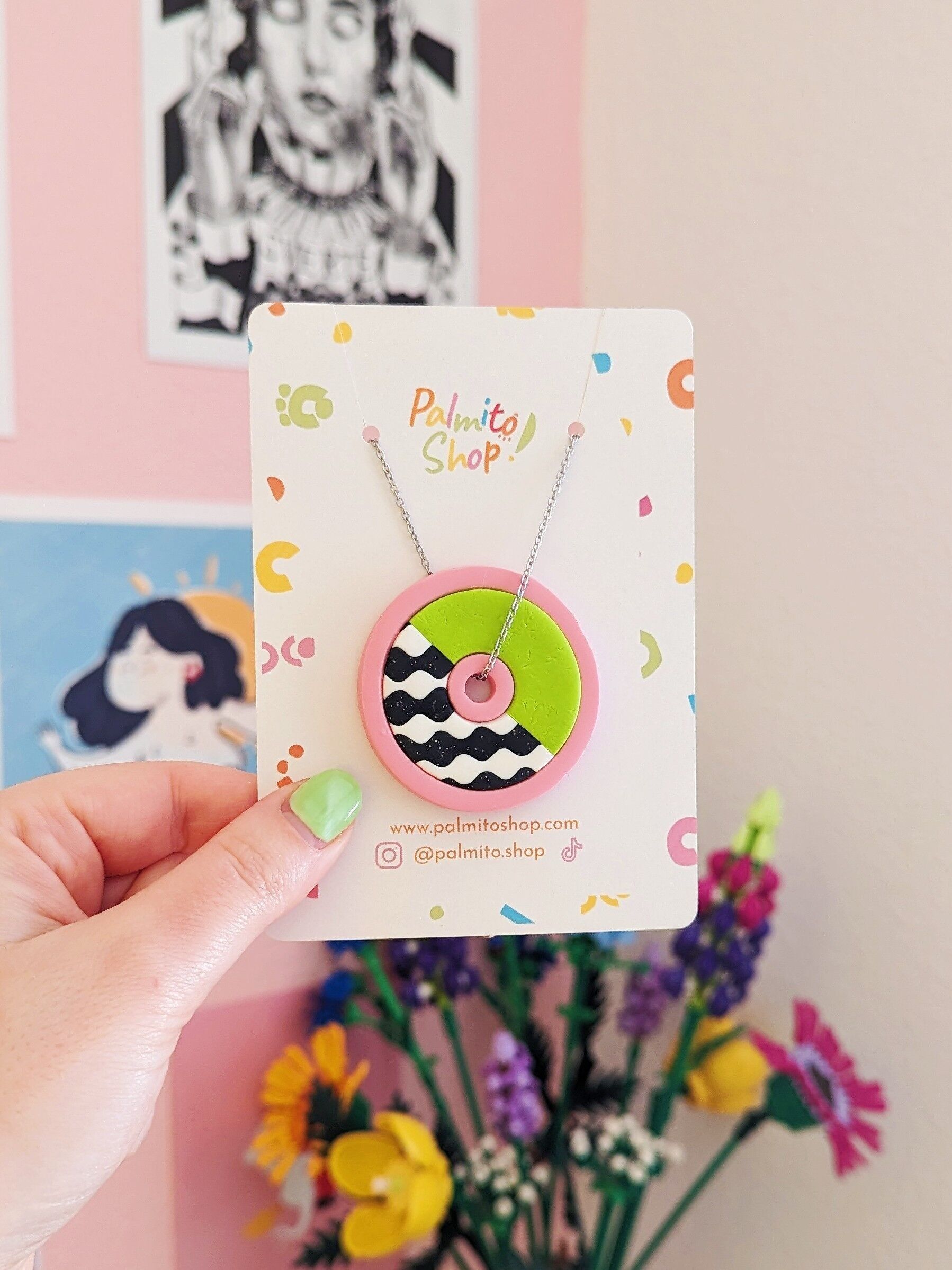 Collana multicolore Hawaii in bianco e nero