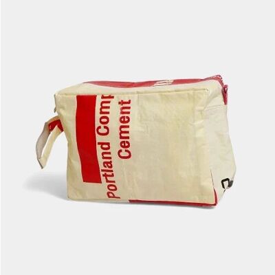 WASH ME | Environmentally friendly toiletry bag in beige-black-red