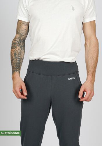 Tenue de yoga en coton bio & modal | Pantalon de yoga (gris foncé) & T-shirt (blanc, basique) 2