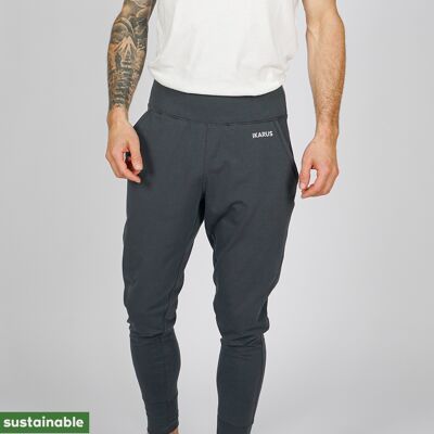Tenue de yoga en coton bio & modal | Pantalon de yoga (gris foncé) & T-shirt (blanc, imprimé gras)