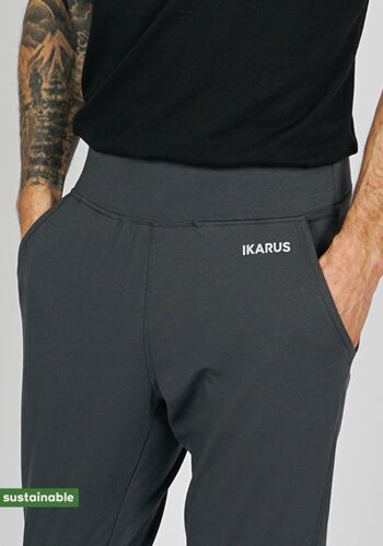 Tenue de yoga en coton bio & modal | Pantalon de yoga (gris foncé) & T-shirt (noir, imprimé gras) 4