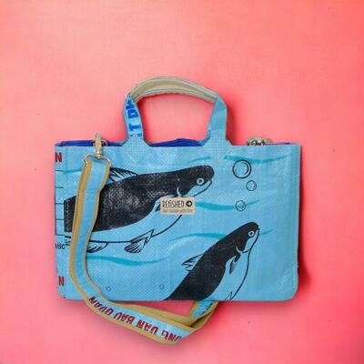 BOLSA ISOLDE | Bolso sostenible en color azul claro.