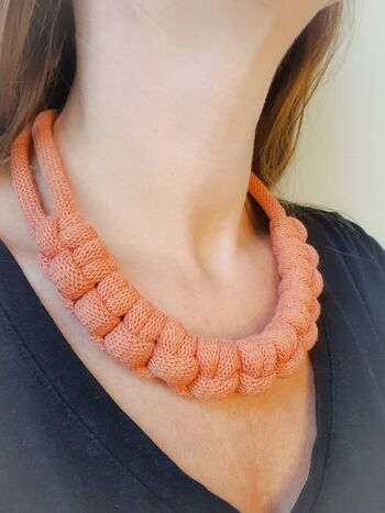 Collier corde coton noué épais chunky plastron bijou fantaisie cadeau tendance macramé fait main noeud marin terracotta 4