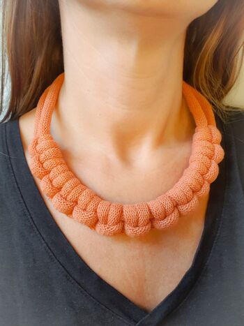 Collier corde coton noué épais chunky plastron bijou fantaisie cadeau tendance macramé fait main noeud marin terracotta 5