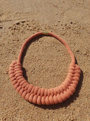 Collier corde coton noué épais plastron, bijou fantaisie, idée cadeau tendance macramé fait main noeud marin terracotta 2