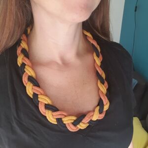 Collier personnalisable corde coton tressé bijou fantaisie cadeau tendance macramé fait main noeud marin terracotta jaune moutarde noir