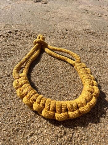 Collier corde coton noué épais chunky plastron bijou fantaisie cadeau tendance macramé fait main noeud marin jaune moutarde 5