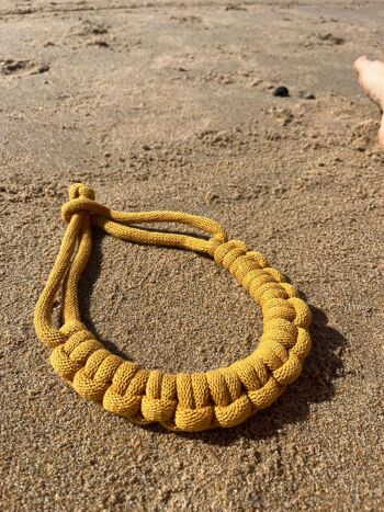 Collier corde coton noué épais chunky plastron bijou fantaisie cadeau tendance macramé fait main noeud marin jaune moutarde 11