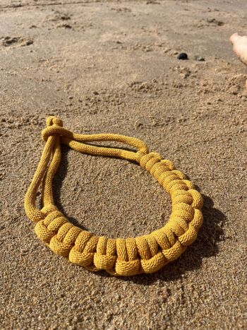 Collier corde coton noué épais chunky plastron bijou fantaisie cadeau tendance macramé fait main noeud marin jaune moutarde 12