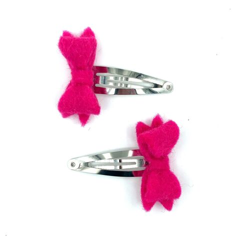 sustainable hair clips bow 2x - fuchsia - felt wool - hand crochet in Nepal