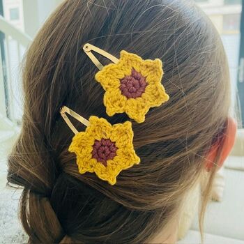 pinces à cheveux durables tournesol 2x - jaune - coton biologique - crochet à la main au Népal 2