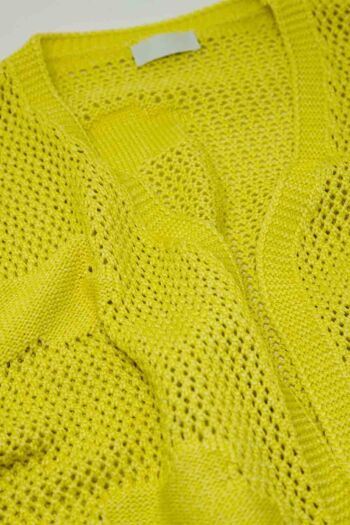 Cardigan tricoté au crochet avec nuages ​​tricotés en jaune 6