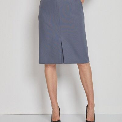 Mid-length straight skirt in wrinkle-free fabric