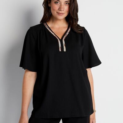 Loose mid-length tunic with butterfly sleeves