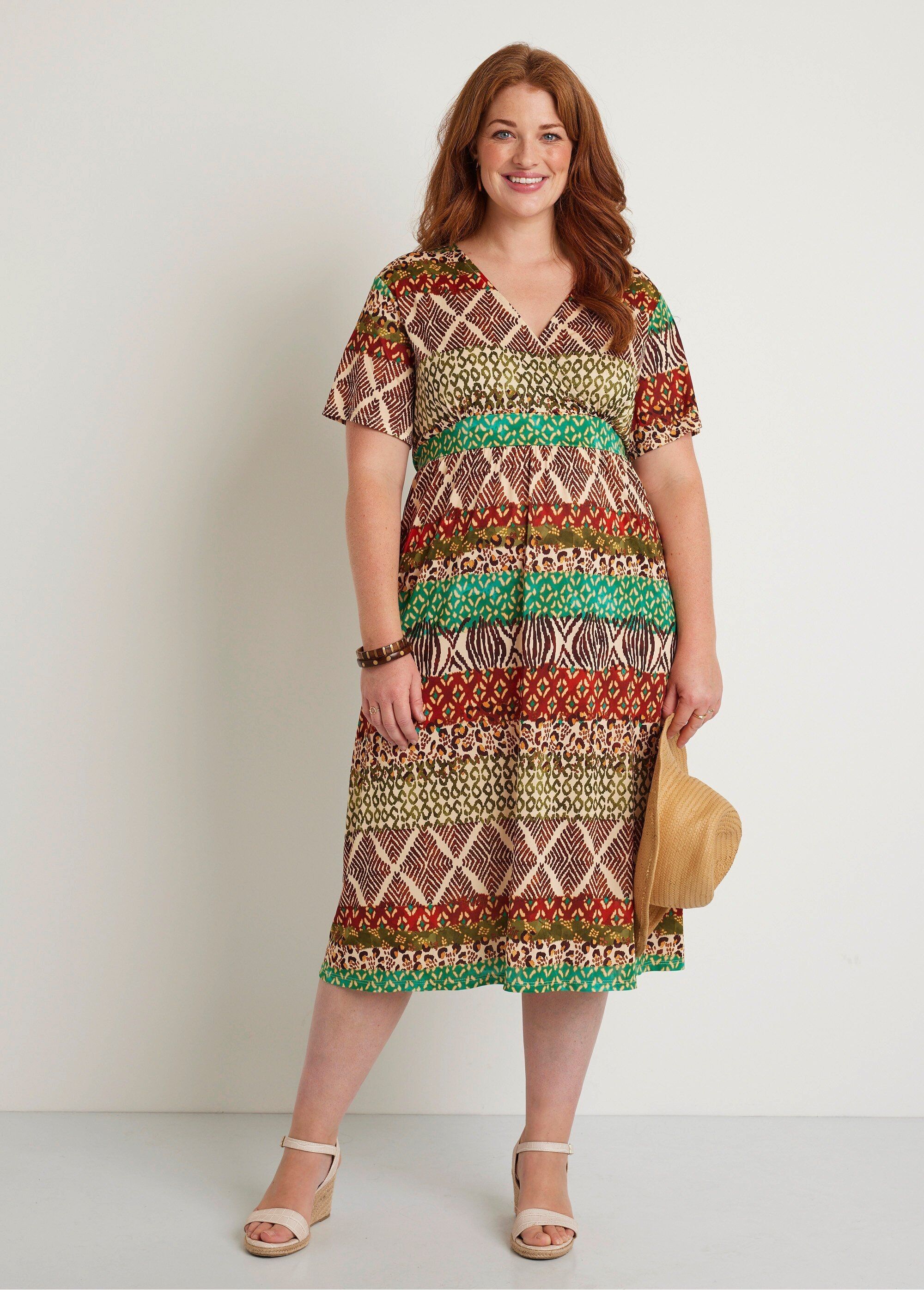 Abito corto svasato a portafoglio