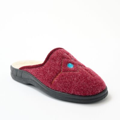 Comfort width embroidered fur-lined mule slippers