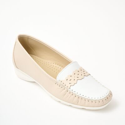 Comfort width leather moccasins