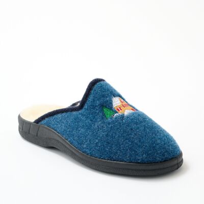 Mixed comfort width mule slipper with fur lining