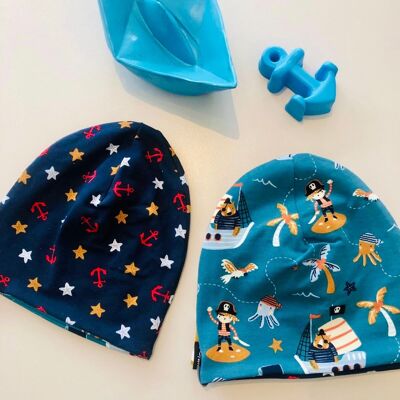 Reversible pirate hat blue anchor and starfish