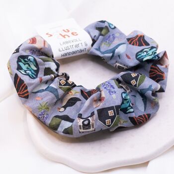Scrunchie Island Scandinavia hairband North - cravate illustrée et cousue à la main 4
