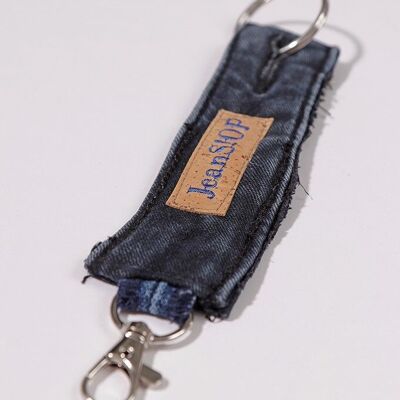 Key ring with carabiner
