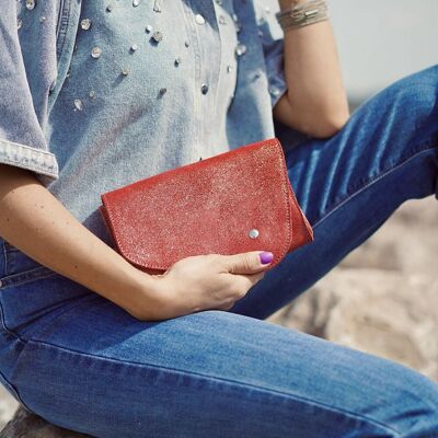 Evening clutch in glittered leather