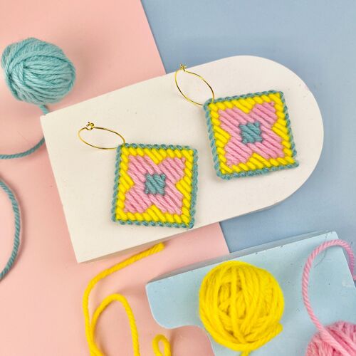 Flower Bargello Earrings Kit