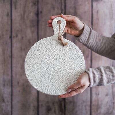 Round crochet board