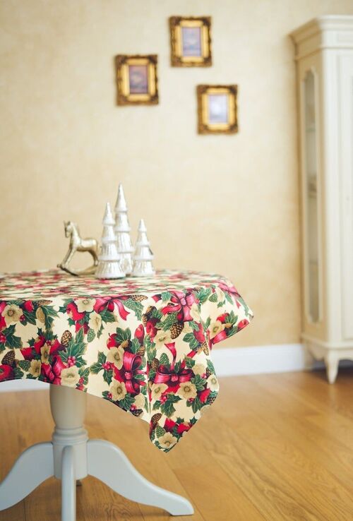 Winter Tablecloth | Beige Christmas flowers
