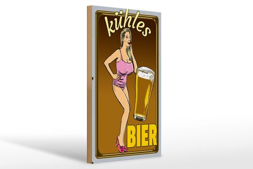 Holzschild Pinup 20x30cm kühles Bier