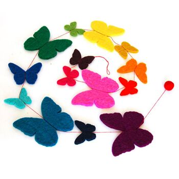 Guirlande de papillons en feutrine multicolore