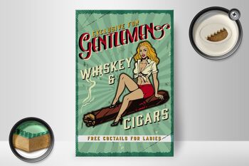 Panneau en bois indiquant Pinup Exclusive Gentleman Whiskey 20x30cm 2