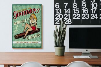 Panneau en bois indiquant Pinup Exclusive Gentleman Whiskey 20x30cm 3