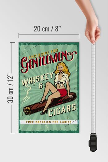 Panneau en bois indiquant Pinup Exclusive Gentleman Whiskey 20x30cm 4