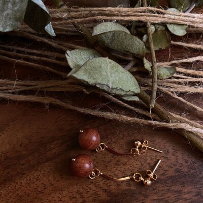 Boucles d’oreilles boules en bois – Kiss