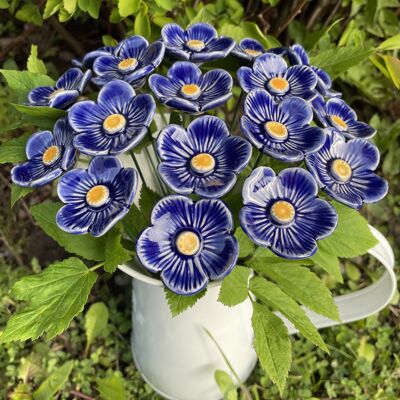 Fleurs de prunier bleu en céramique, tuteur végétal