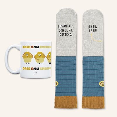 Becher + Socken-Set „Steh auf deinen rechten Fuß“