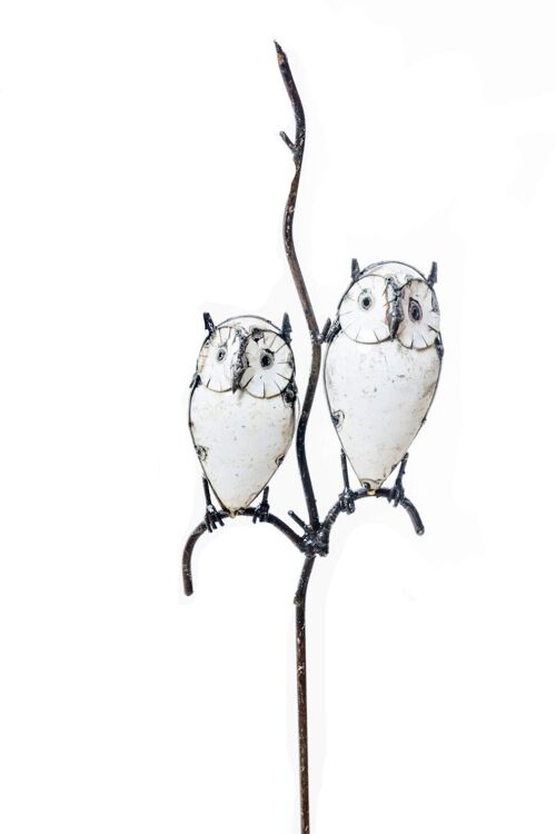 METAL WHITE COUPLE OWLS ON STICK