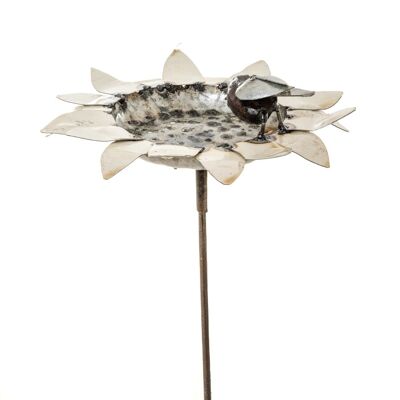 ZIMBA ARTS METAL ROBIN ON SUNFLOWER BIRDFEEDER ON STICK